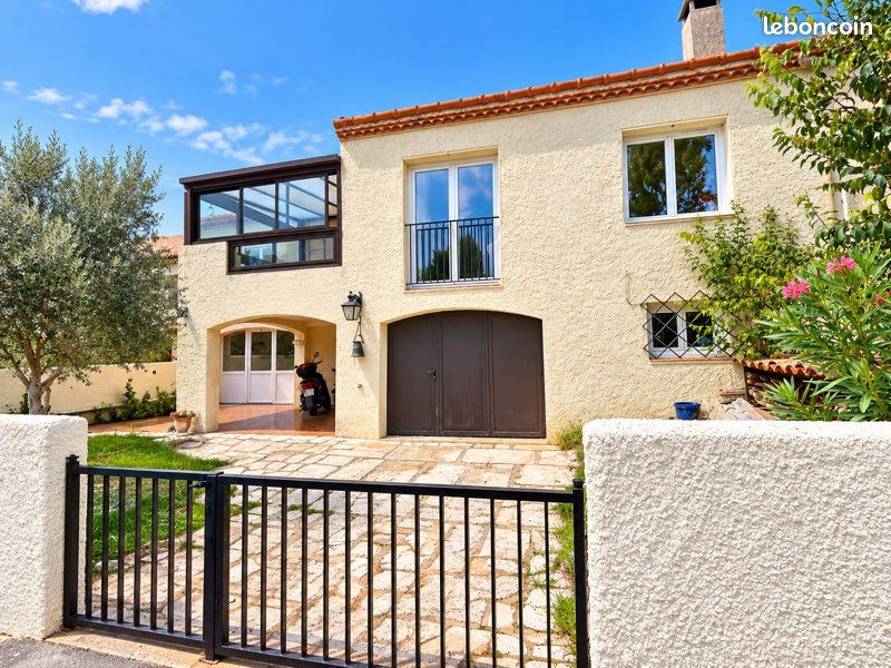 Maison 8 pièces 240 m² · à Lattes · 240 m² · 630 000 €