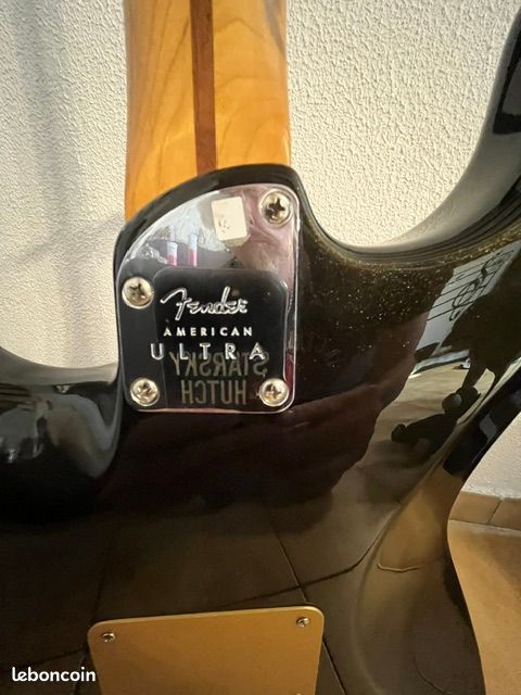 Fender American Ultra Stratocaster HSS Texas Tea (image 5)