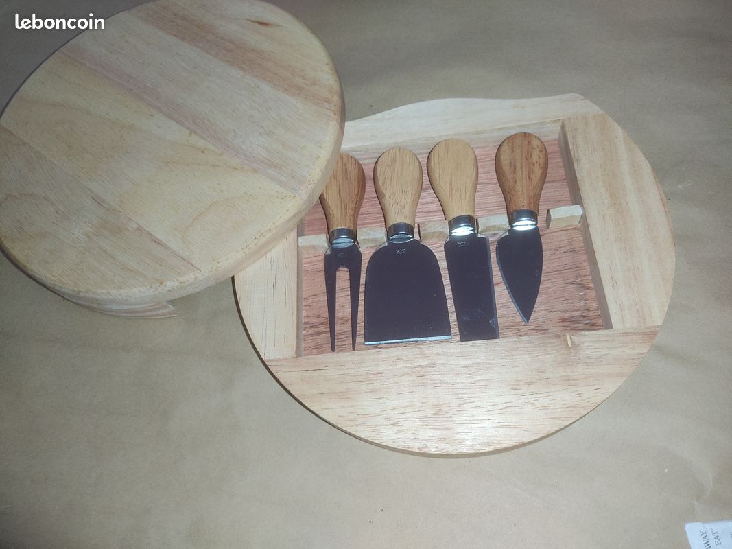 Plateau de fromage avec 4 accessoires état neuf (image 1)
