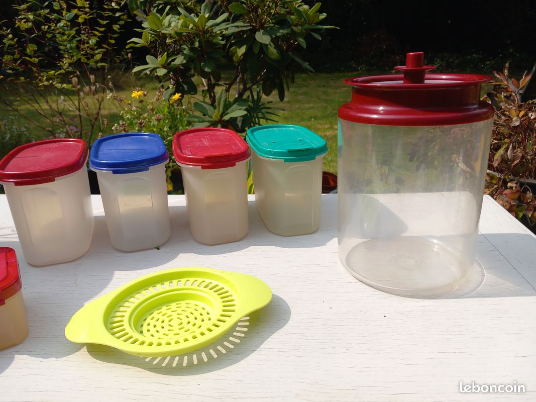 Lot Tupperware Vintage – 2 Plateaux Serve-Ette + Bols – Beige – Occasion