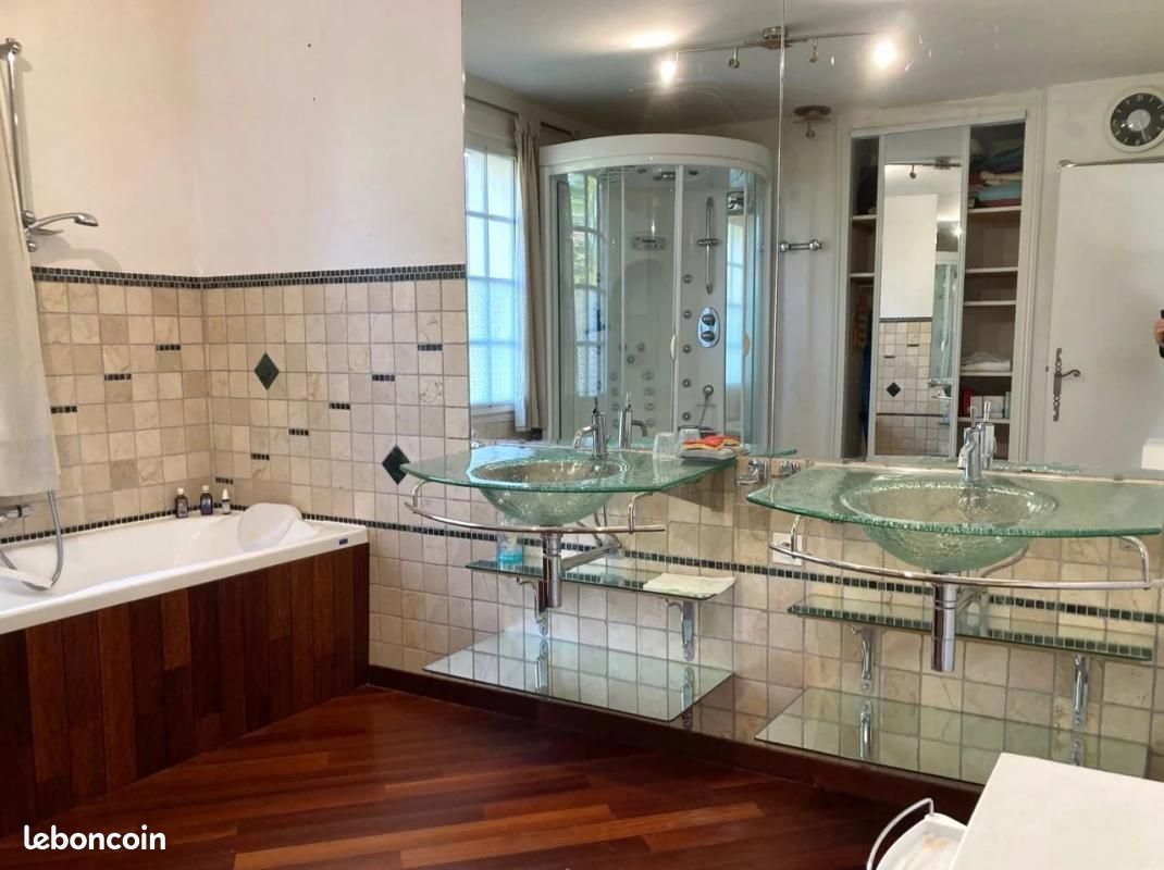 Maison 258 m² Parthenay - Parthenay 79200 (image principale 11)