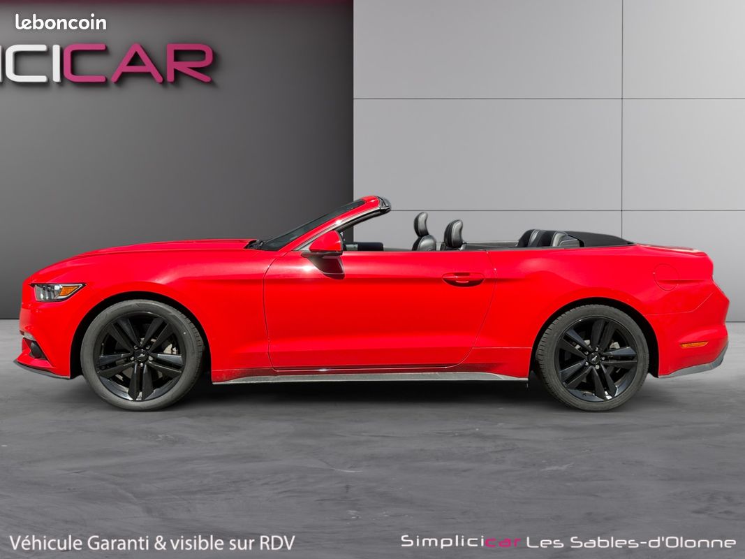 FORD MUSTANG VI CABRIOLET 2.3 ECOBOOST BV6 CONVERTIBLE 317Ch ligne ford performance sièges ventilés et chauffants Garantie 12 mois (image 11)