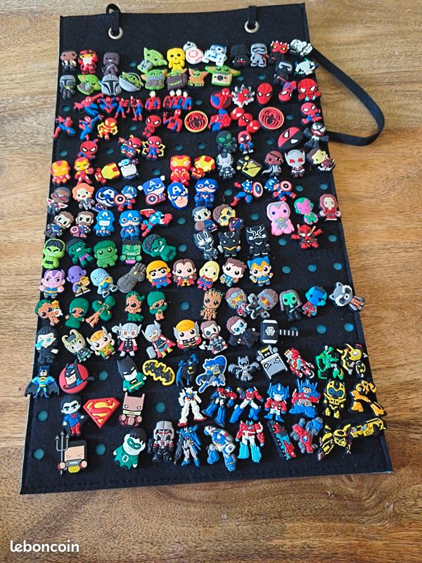Pin's pour crocs le quatrième offert (image 1)