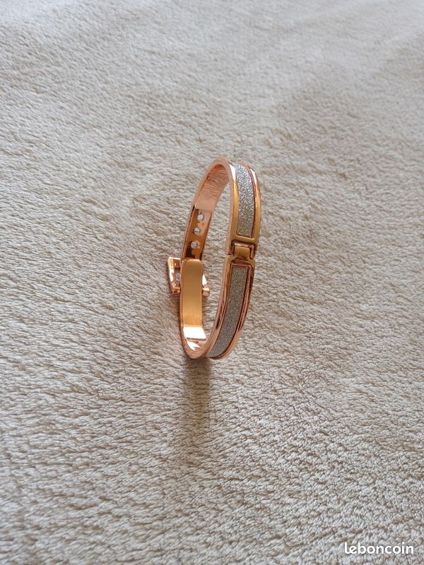 Bracelet rigide ceinture pailletée (image 6)
