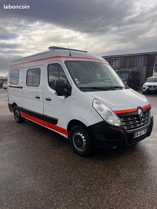 Renault master ambulance VASP 2015 (image 3)