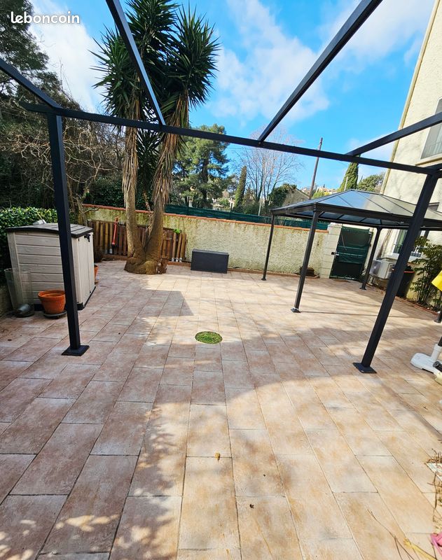 Parking 3 pièces 56 m² · à La Seyne-sur-Mer · 56 m² · 230 000 €
