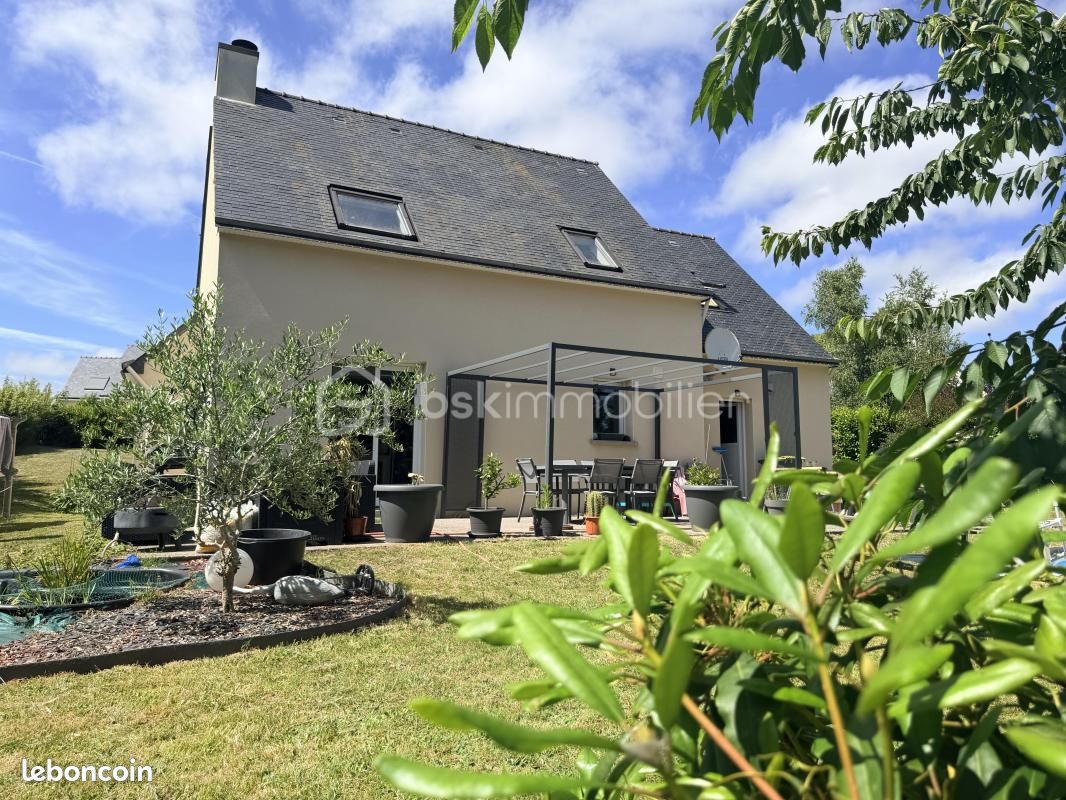 Maison 5 pièces 107 m² · à Hôpital-Camfrout · 107 m² · 295 000 €