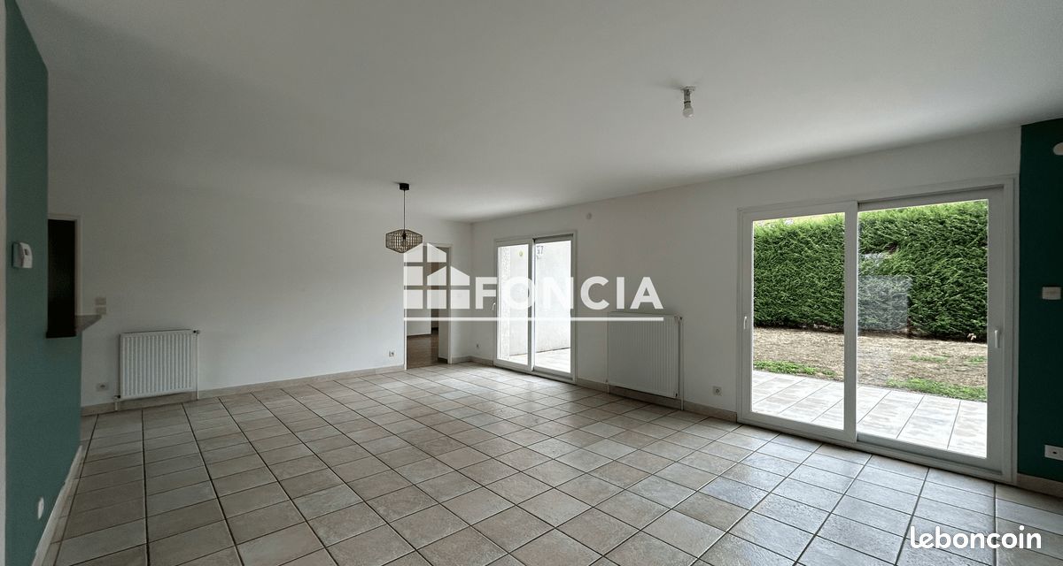 Maison 5 pièces 132 m² · à Toussieux · 132 m² · 1 350 €/mois
