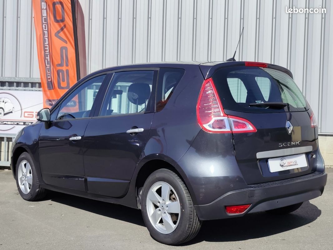 Renault SCENIC III DCI 110 FAP ECO2 DYNAMIQUE EURO 5 EDC ✅️ Révisé / Boite Automatique / Freins Avant et Arrière neufs / 4 pneus neufs / Garantie✅️ (image 4)