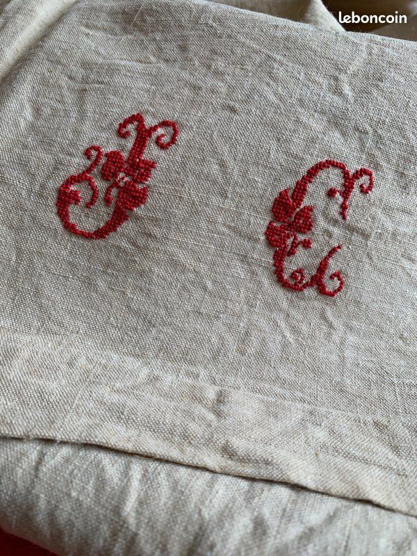 Ancien Drap en lin brodé avec Monogramme C J 320 x 220 cm