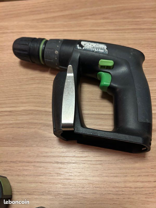 Visseuse Festool CXS V Bricolage