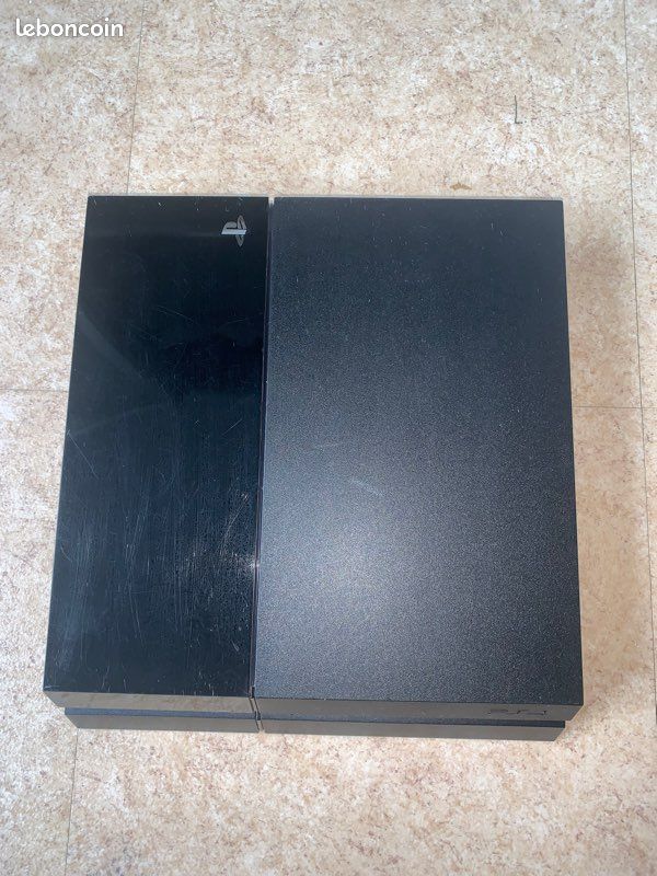 Ps4 avec manette + câble (image 1)