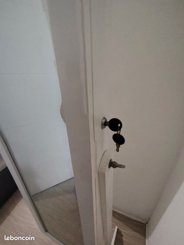 Meuble a bijoux avec cles (image 4)