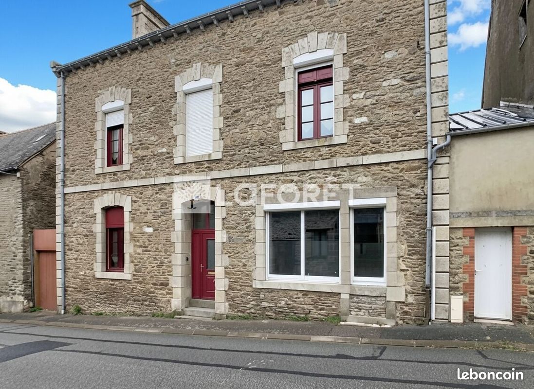 Maison 8 pièces 191 m² · à La Trinité-Porhoët · 191 m² · 157 980 €