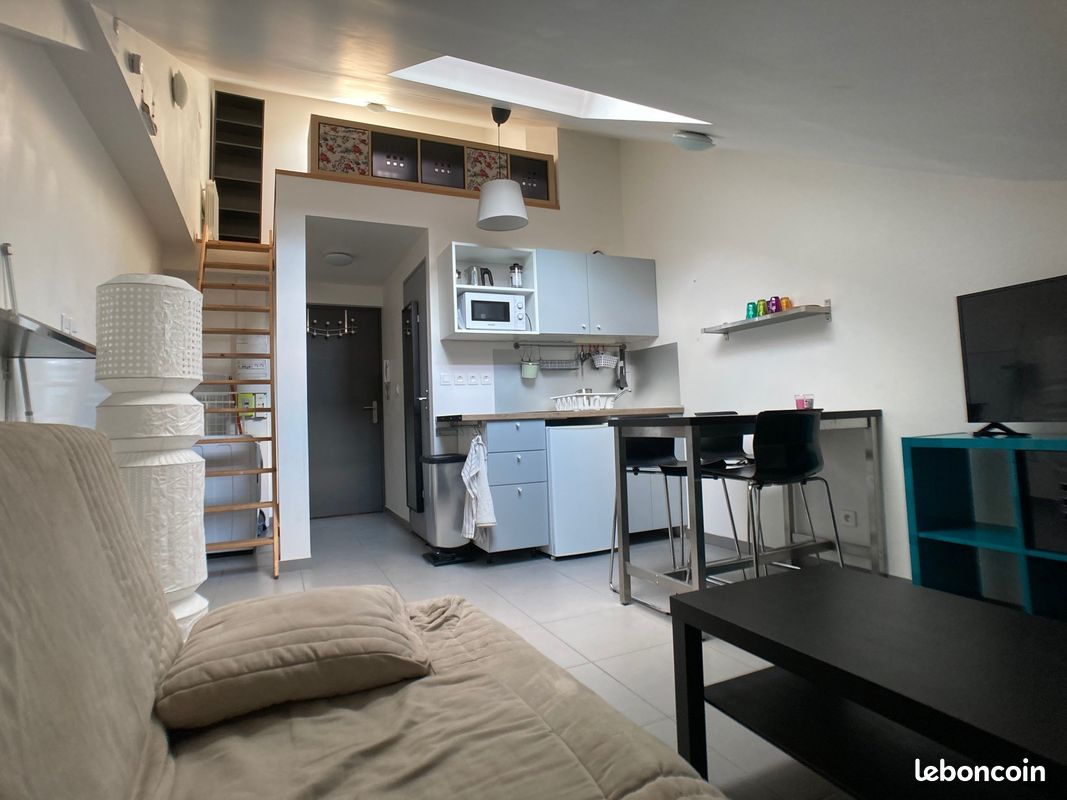 Appartement 2 pièces 30 m² · à Saint-Étienne · 30 m² · 450 €