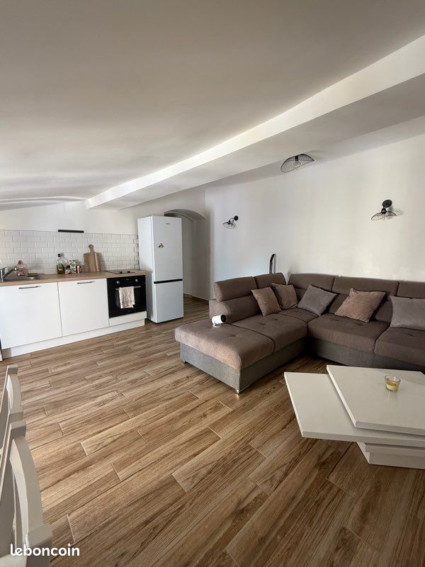 Appartement 2 pièces 45 m² · à Bastia · 45 m² · 750 €