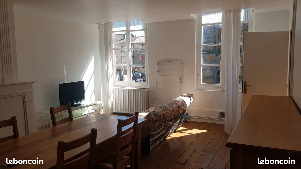 Appartement 2 pièces 44 m² · à Saint-Léonard-de-Noblat · 44 m² · 425 €/mois