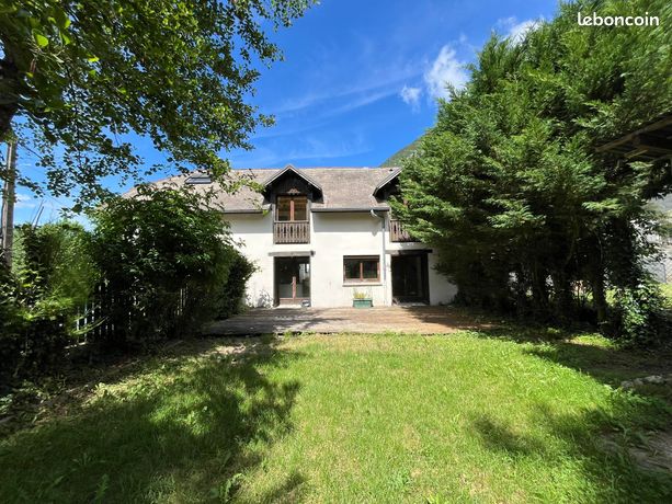 Maison de campagne 138 m² avec grand jardin et dépendance – Saint-Thibaud-de-Couz