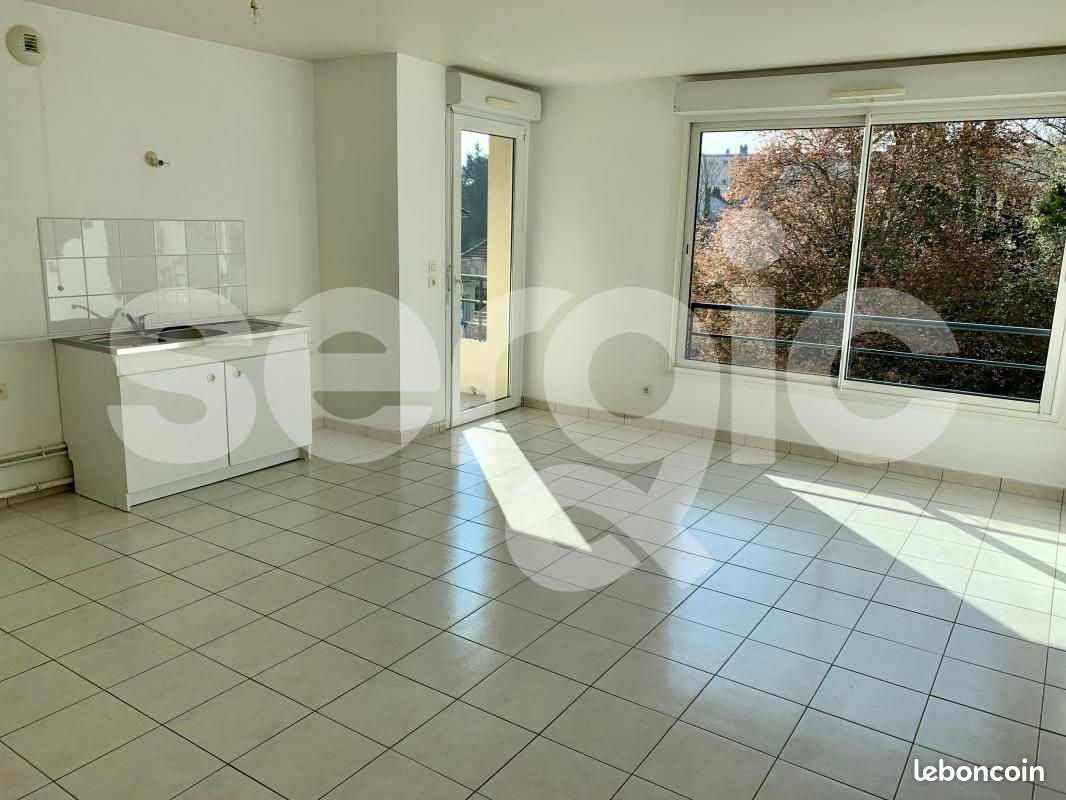 Appartement 3 pièces 57 m² · à Amiens · 57 m² · 769 €