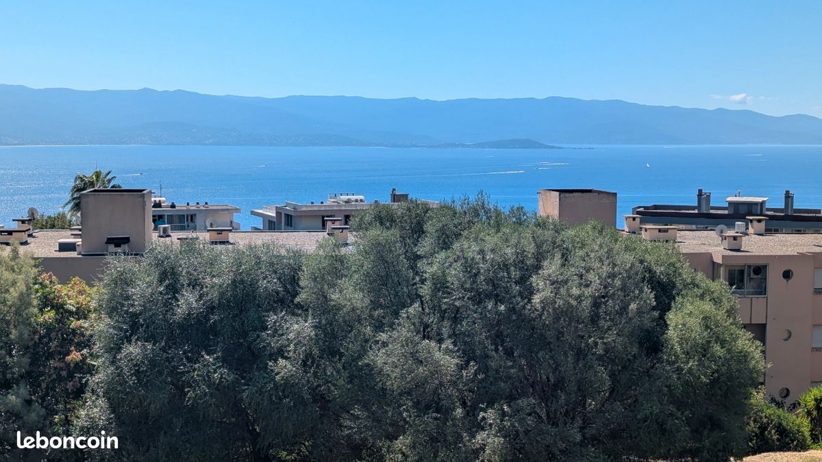 Appartement 2 pièces 56 m² · à Ajaccio · 56 m² · 255 000 €