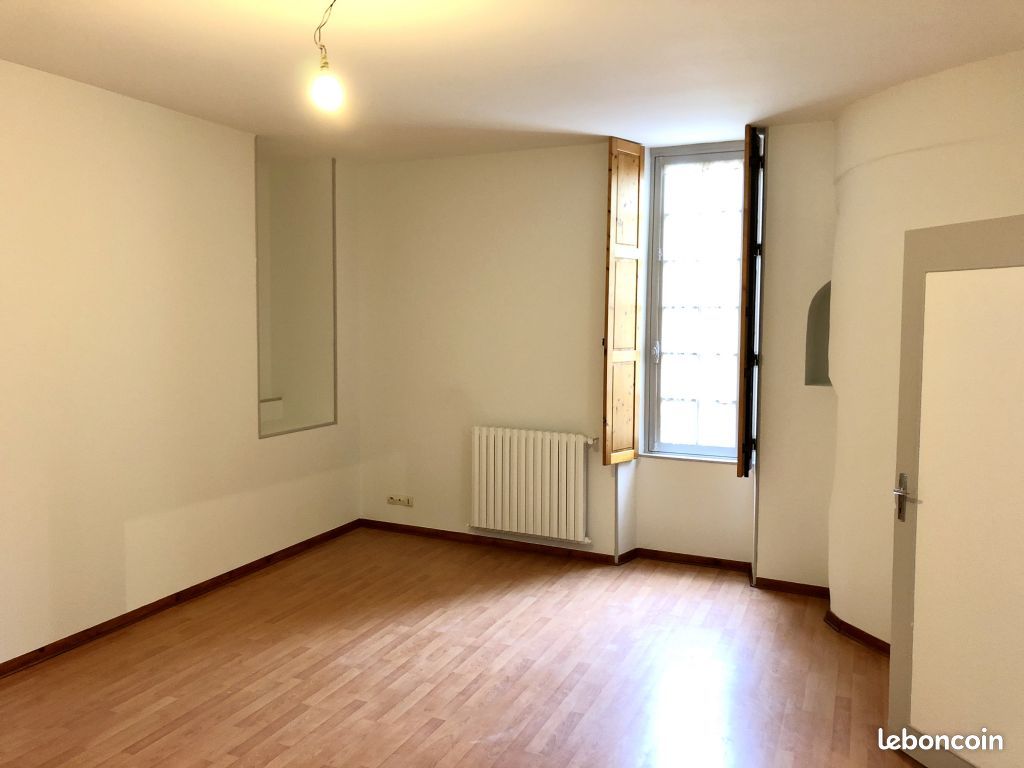 Appartement 2 pièces 53 m² · à La Ferté-Bernard · 53 m² · 390 €/mois