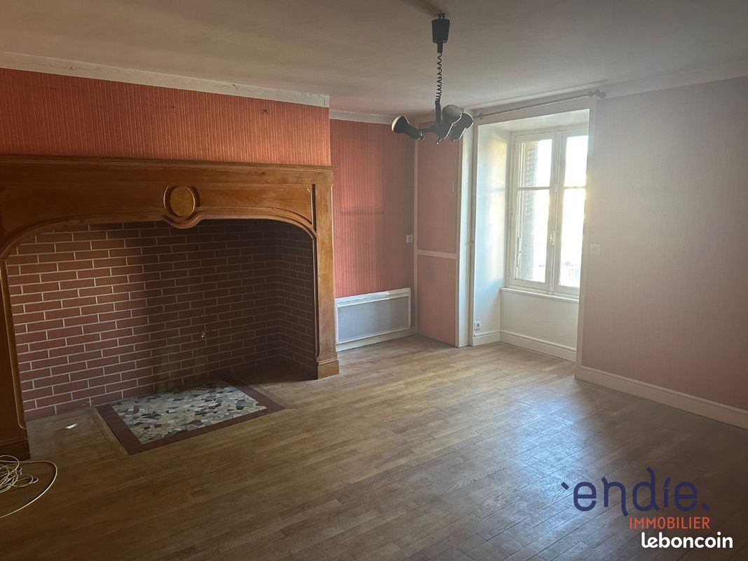 Local commercial 105 m² · à Allassac · 105 m² · 76 000 €