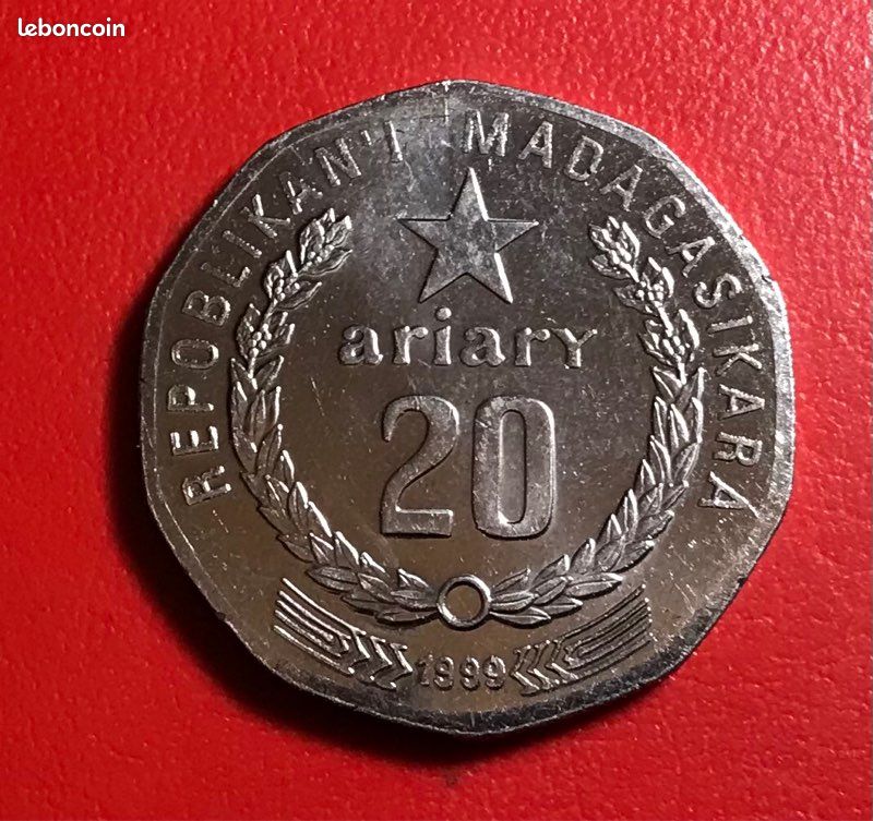 20 ariary - 3e légende - 1999 - MADAGASCAR (image 1)