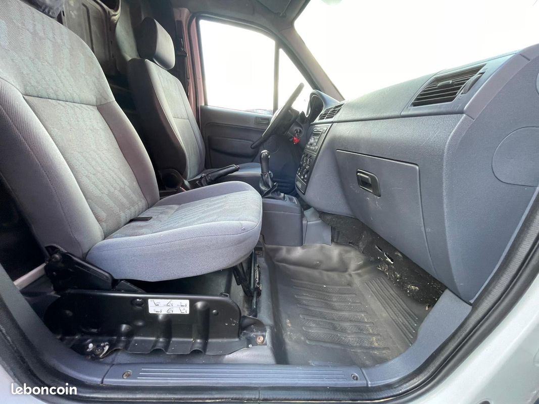 FORD TRANSIT CONNECT L1 Fourgon Ambiente - GARANTIE 12 MOIS (image 14)