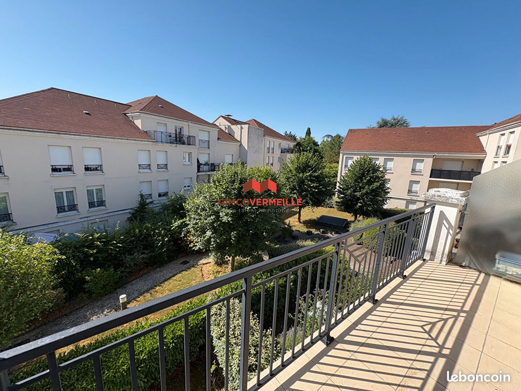 Appartement 2 pièces 42 m² · à Guyancourt · 42 m² · 1 040 €/mois