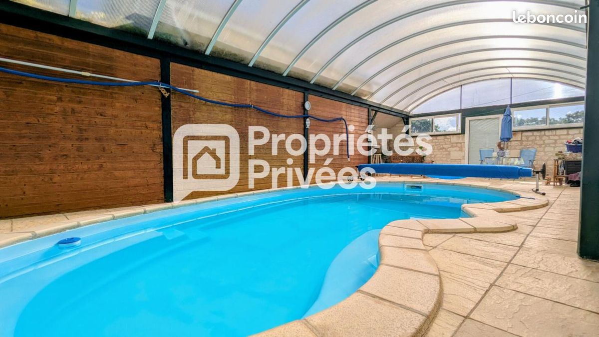Maison 10 pièces 228 m² · à Chinon · 228 m² · 433 000 €