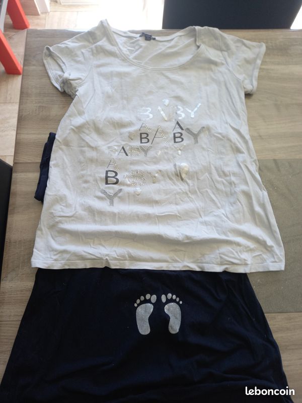 Lot 2 t shirts de grossesse taille L (image 1)