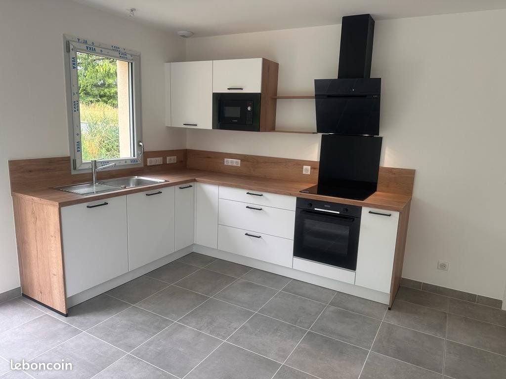Maison 4 pièces 91 m² · à Magnac-sur-Touvre · 91 m² · 920 €/mois