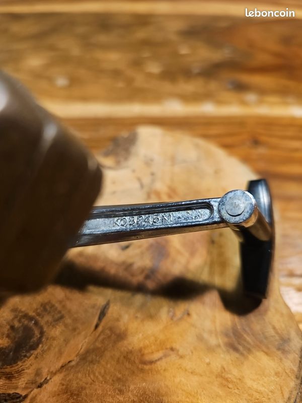 Moulinet De Pêche Ancien Daiwa 402 – Vintage – Marque De Précision