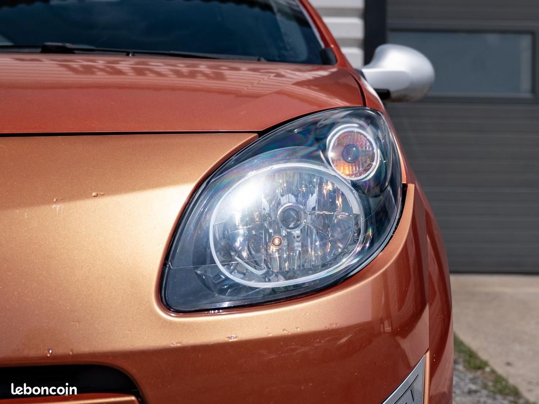 RENAULT TWINGO GT 1.2i 100Ch - DISTRIBUTION FAITE (image 6)