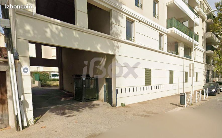 Parking Toulon · 50 €/mois