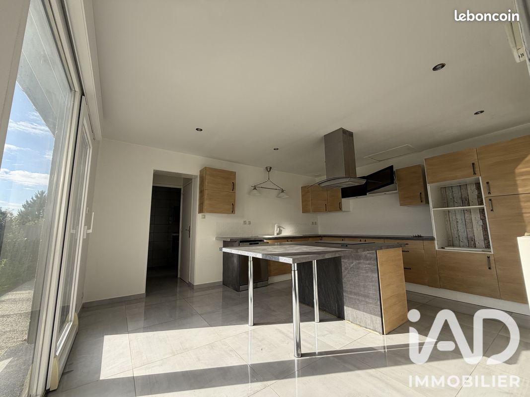 Maison 5 pièces 120 m² · à Bruay-la-Buissière · 120 m² · 175 000 €