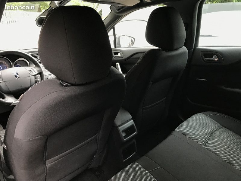 Citroen DS4 1.6 E-HDI115 AIRDREAM CHIC (image 4)