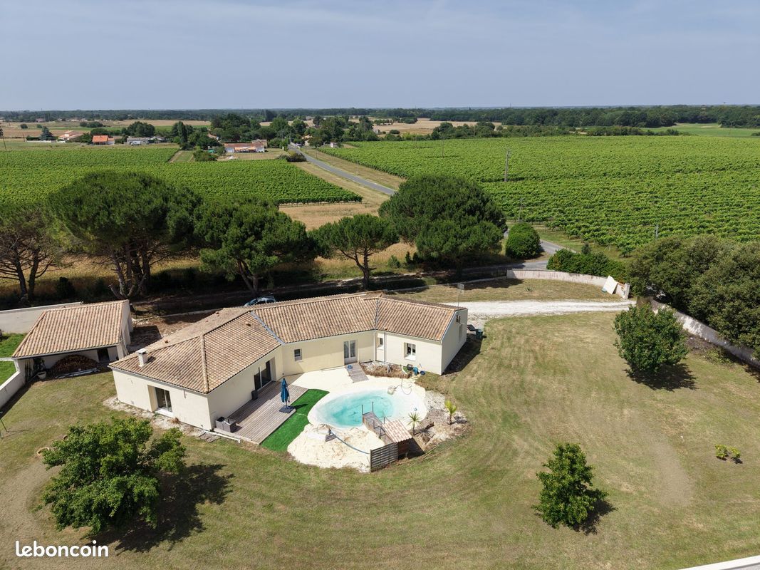 Maison 6 pièces 170 m² · à Grézac · 170 m² · 299 000 €