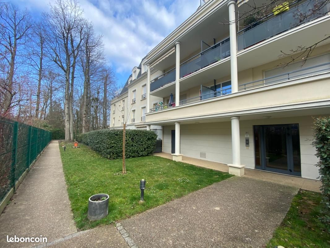 Appartement 3 pièces 56 m² · à Le Plessis-Trévise · 56 m² · 290 000 €