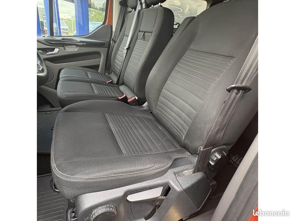 FORD TRANSIT CUSTOM 2.0 EcoBlue 130 BVA S&S CA LIMITED (image 14)