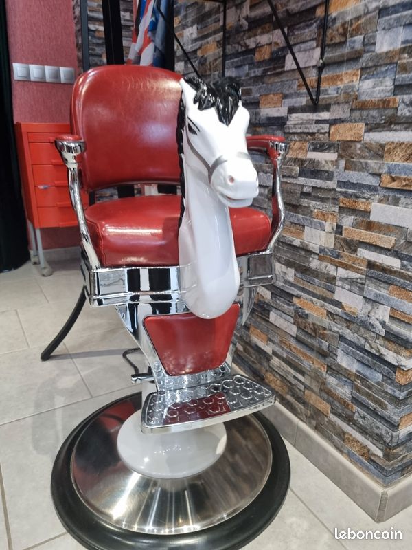 Siège enfant pour salon de coiffure (image 4)