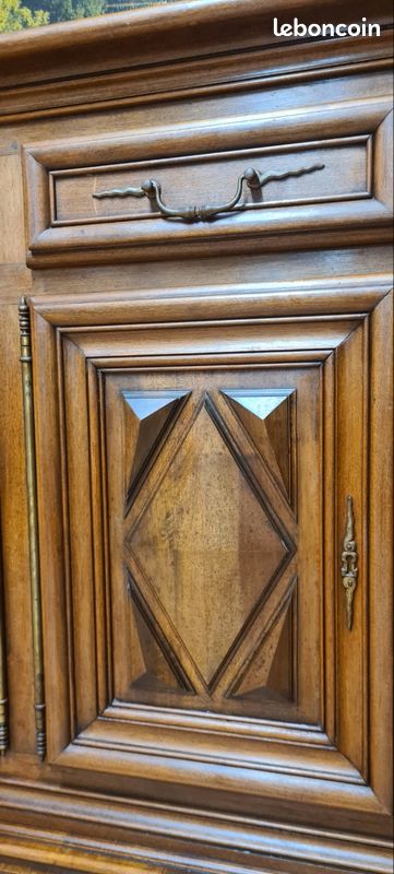 Enfilade en noyer style Louis XIII (image 1)