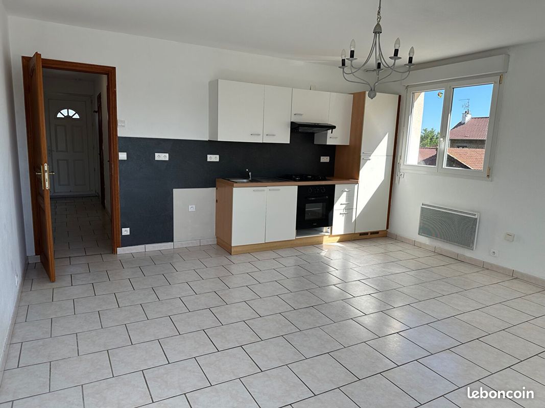 Appartement 2 pièces 45 m² · à Neuville-Vitasse · 45 m² · 560 €/mois