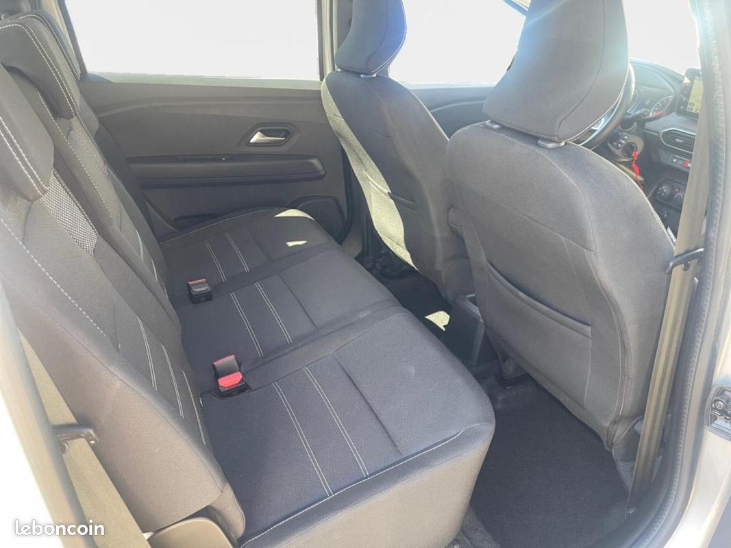 Dacia Jogger 1.0 TCe 110ch Confort 5 places (image 24)
