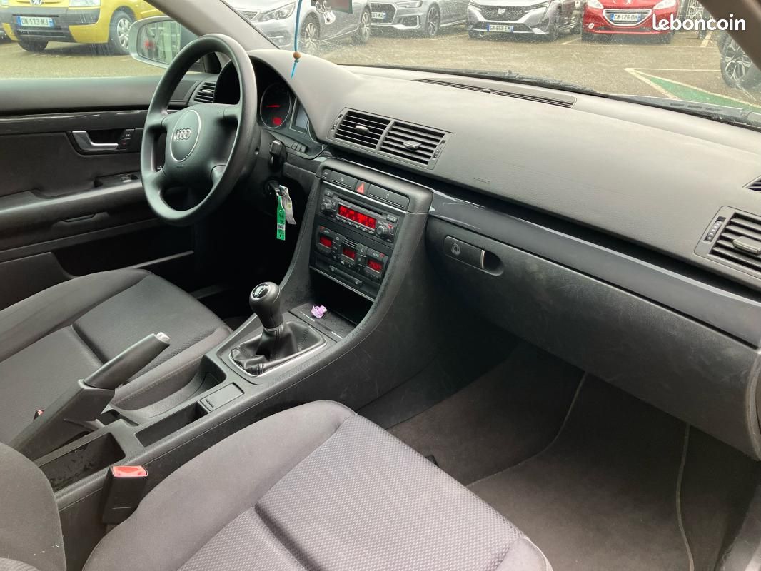 Audi A4 II 1.6L 102CV BVM 5 (image 8)