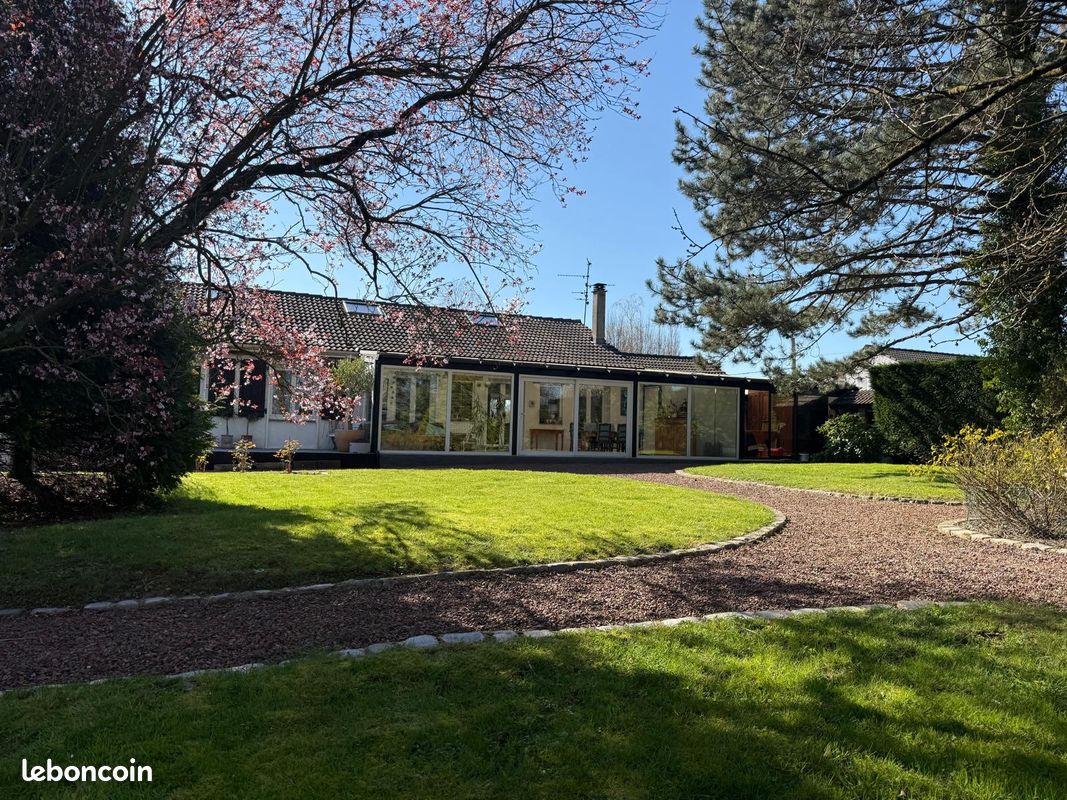 Maison 6 pièces 142 m² · à Sailly-sur-la-Lys · 142 m² · 369 000 €