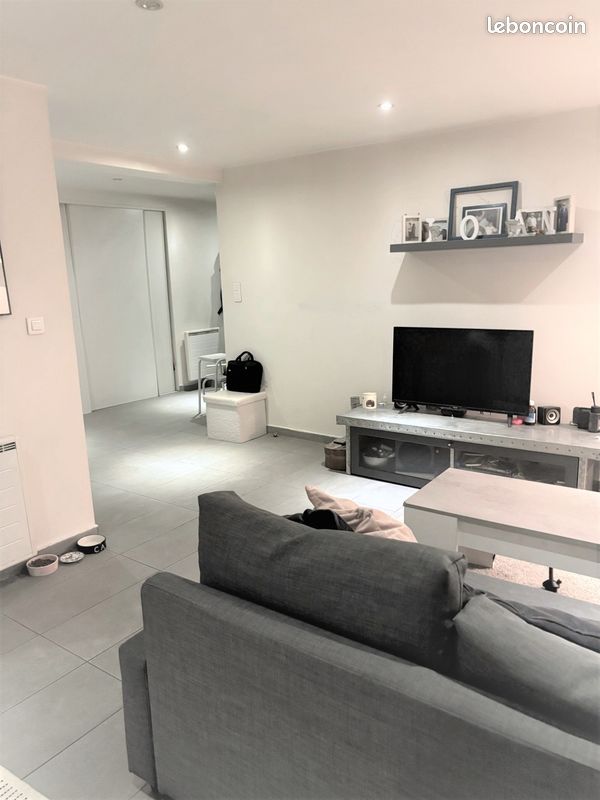 Appartement 2 pièces 49 m² · à Joinville-le-Pont · 49 m² · 1 080 €