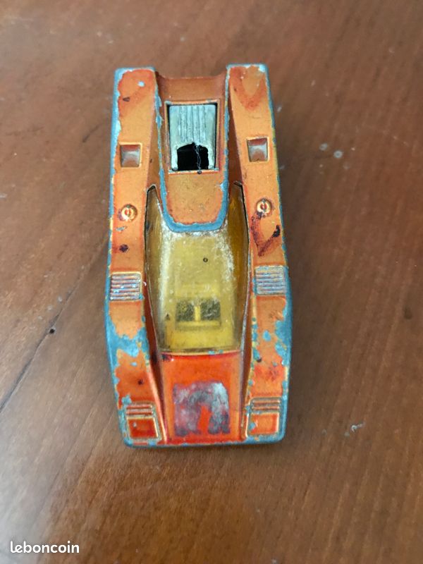 Voiture miniature (image 1)