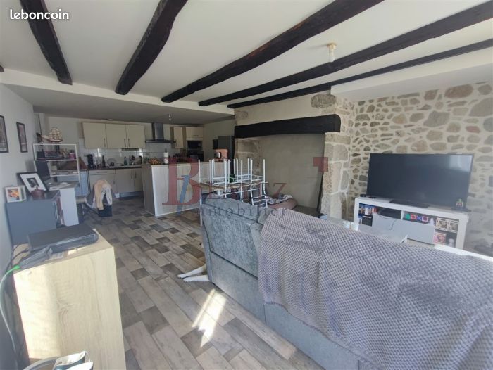 Appartement 3 pièces 80 m² · à Ussel · 80 m² · 550 €/mois