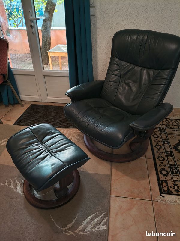 Fauteuil Stressless cuir véritable et repose-pied (image 1)